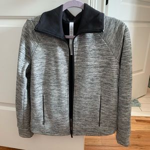 Lululemon zip up Size 4